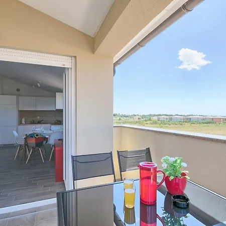 Exceptional With See View 3* Vodnjan