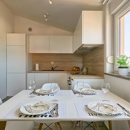 Exceptional With See View 3*