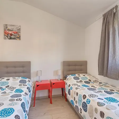 Exceptional With See View 3* Vodnjan